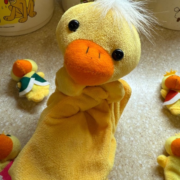 Yellow Duck Puppet Set Ducky Finger Puppets set of 5 - Picture 3 of 13